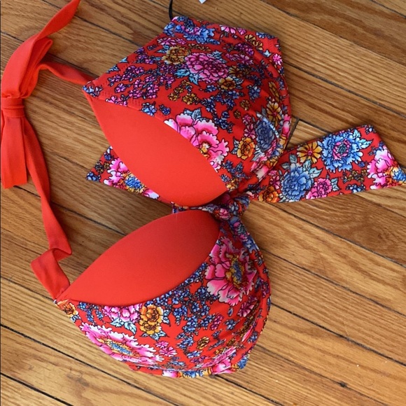 32 DD Bikini Top by Shade and Shore - Picture 1 of 1